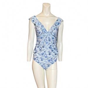 NEW A PEA IN THE POD women's floral swimsuit in light blue floral